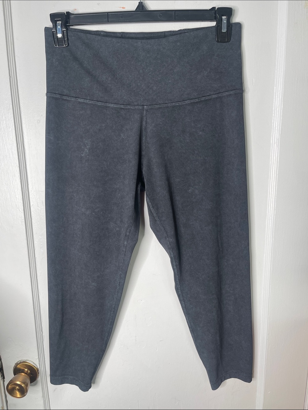 Athleta 1X Capri Leggings Gray Yoga Gym Workout Stretch